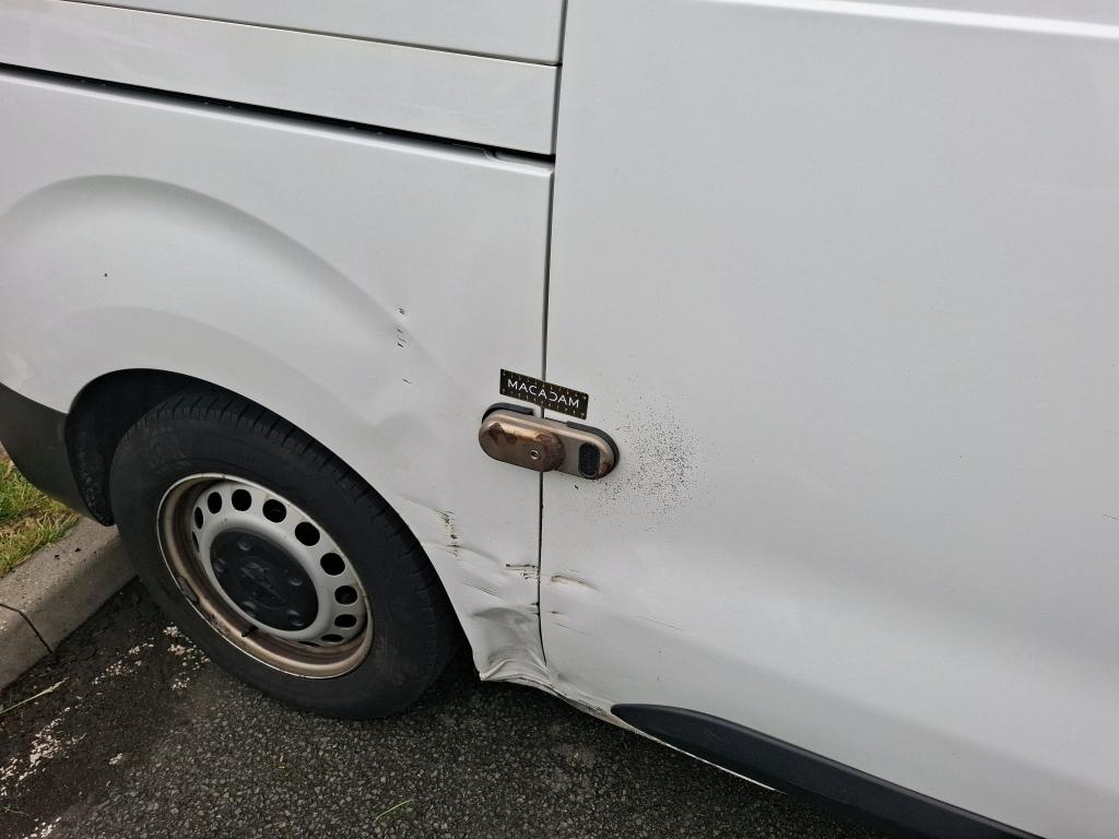 PEUGEOT EXPERT FOURGON TOLE STANDARD 1.5 BLUEHDI 120 S&S BVM6 PREMIUM 2022