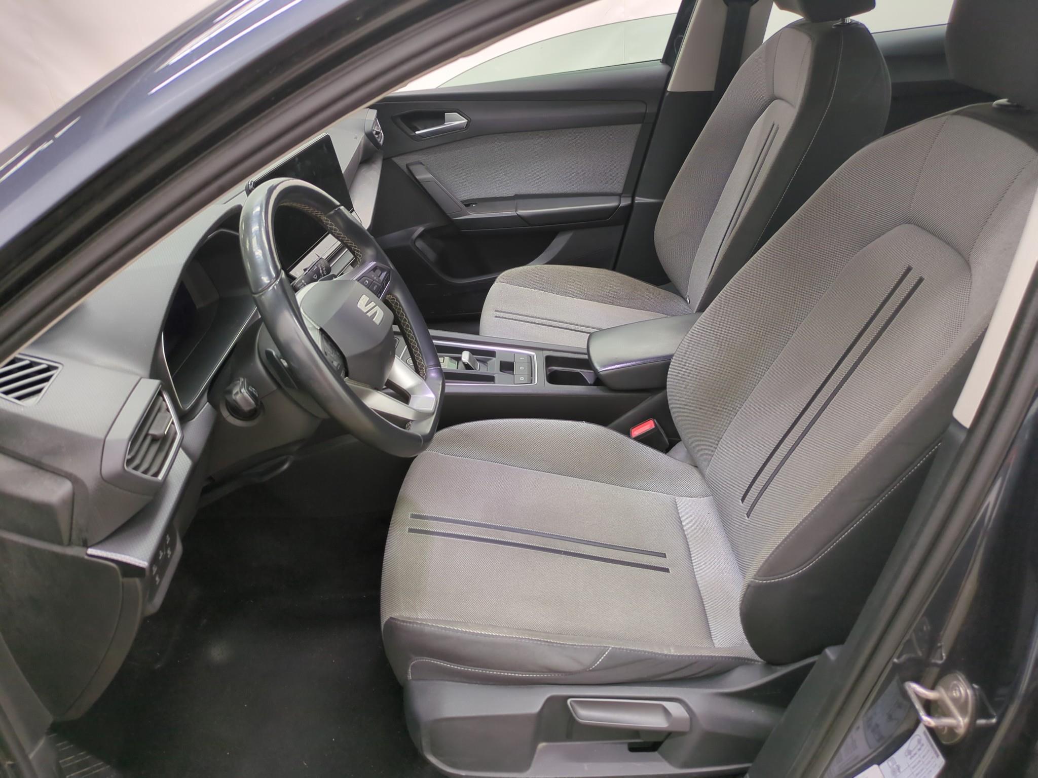 SEAT LEON SPORTSTOURER 1.0 eTSI 110 DSG7 Business 2022