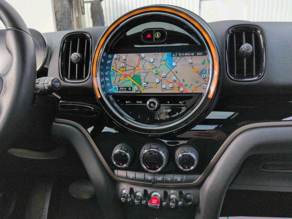 MINI COUNTRYMAN F60 LCI 150 ch BVA8 Cooper D Essential 2022