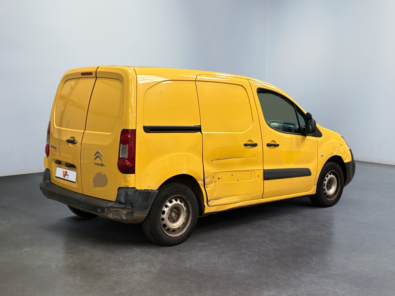 CITROEN BERLINGO FOURGON M BLUEHDI 100 S&S ETG6 CLUB 2017