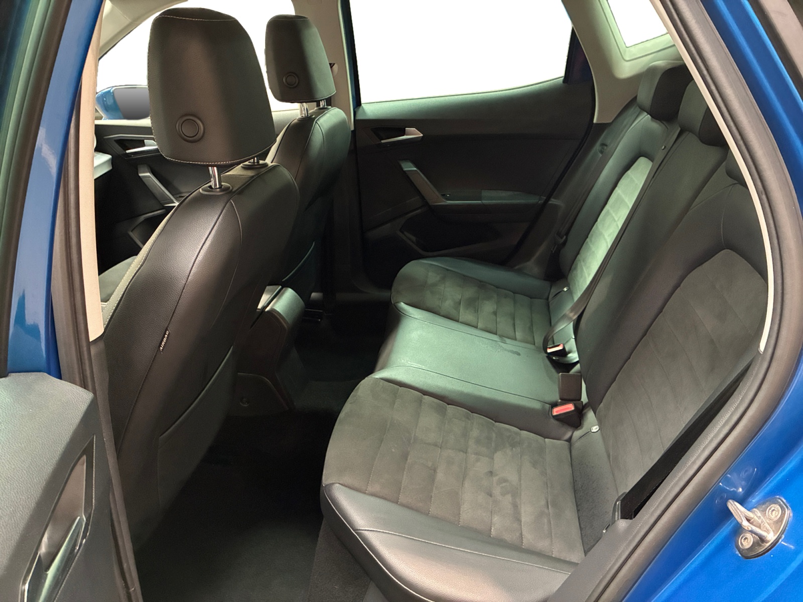 SEAT Arona 1.0 TSI 95 ch Start/Stop BVM5 Urban 2021
