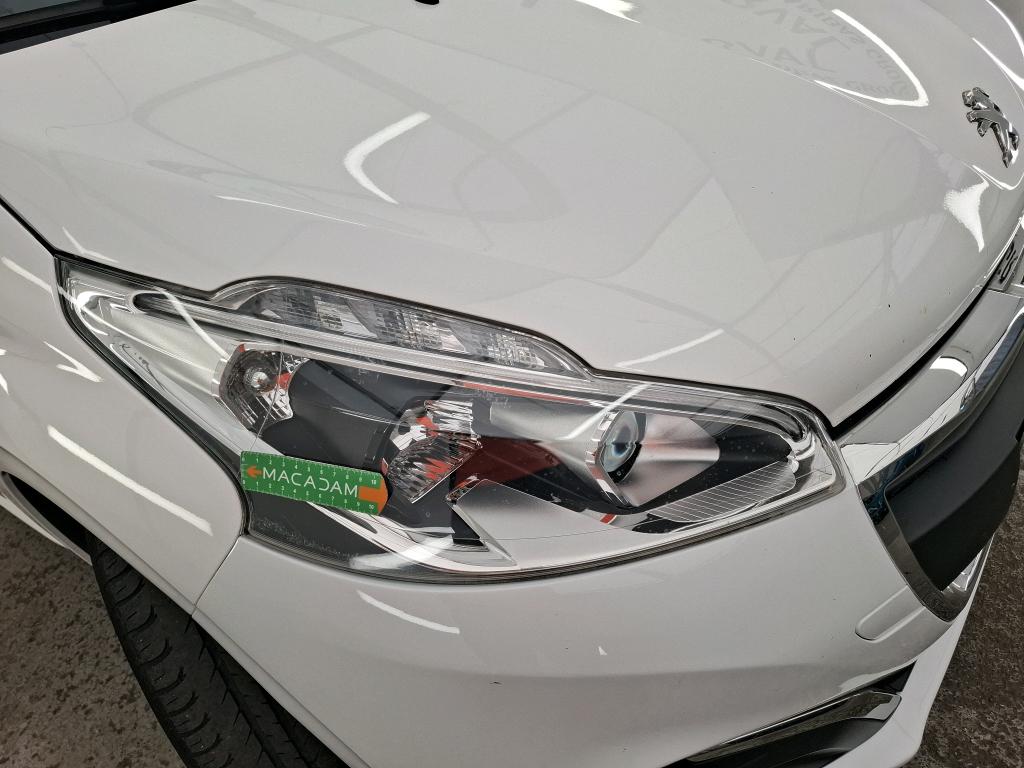 PEUGEOT 208 BUSINESS PureTech 82ch S&S BVM5 Active 2018