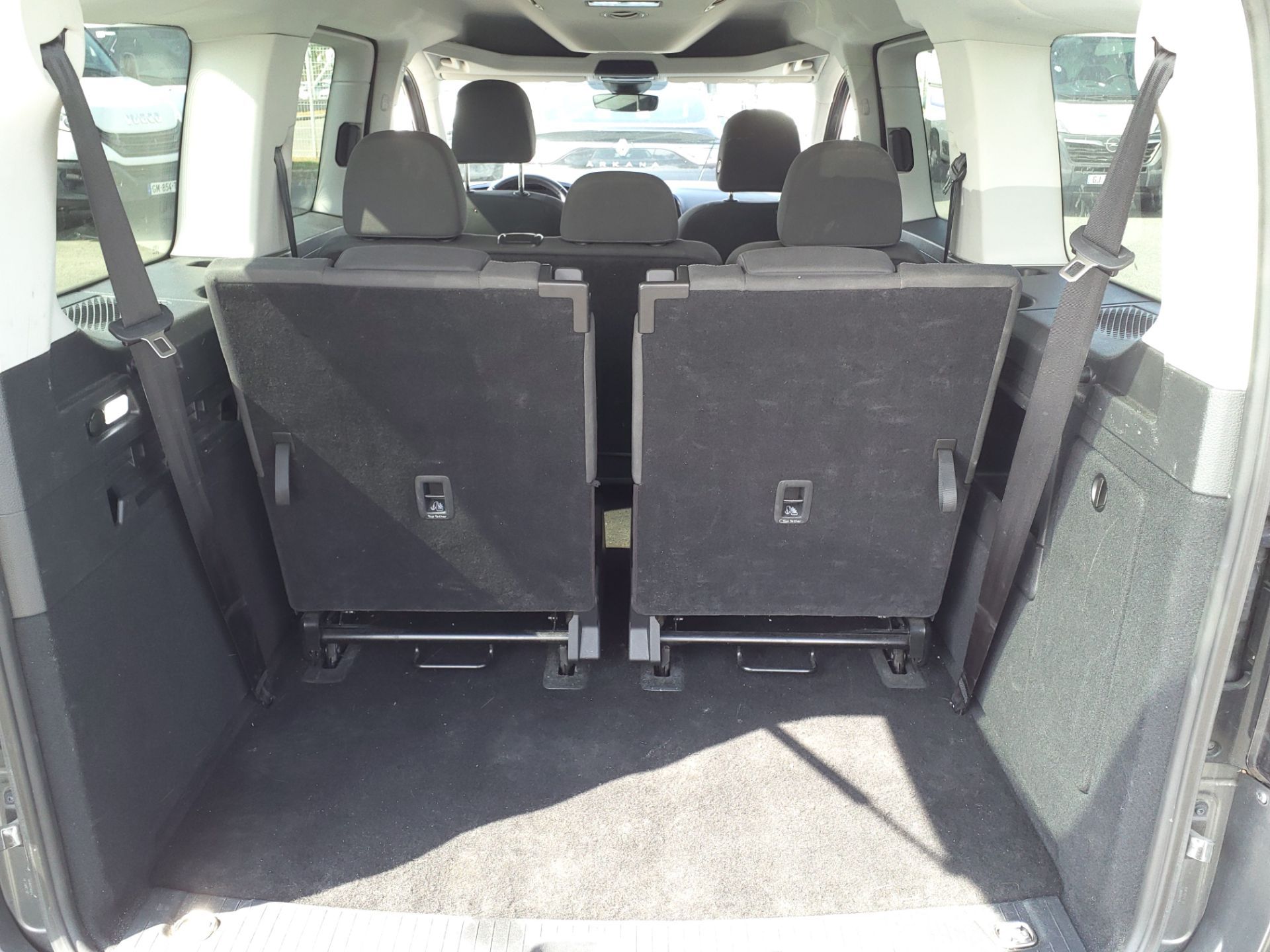 FORD Grand Tourneo 2,0 ECOBLUE 102 CV BVM TITANIUM 2023