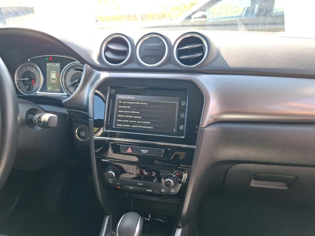 SUZUKI  2024