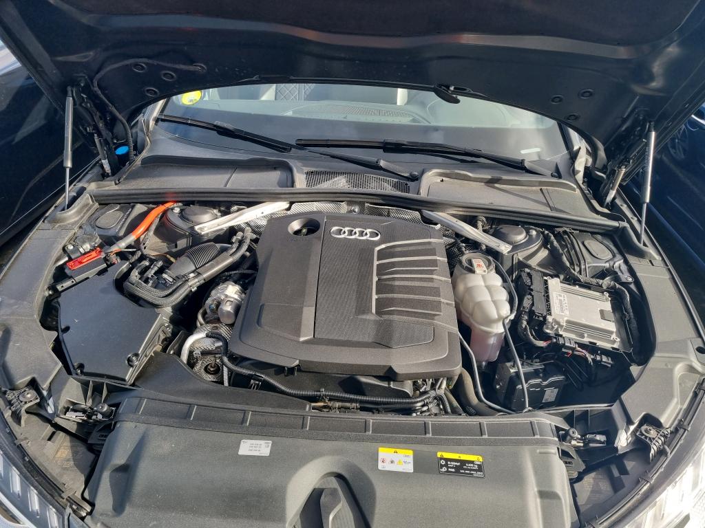 AUDI A4 AVANT 40 TDI 204 S tronic 7 Quattro Competition 2023