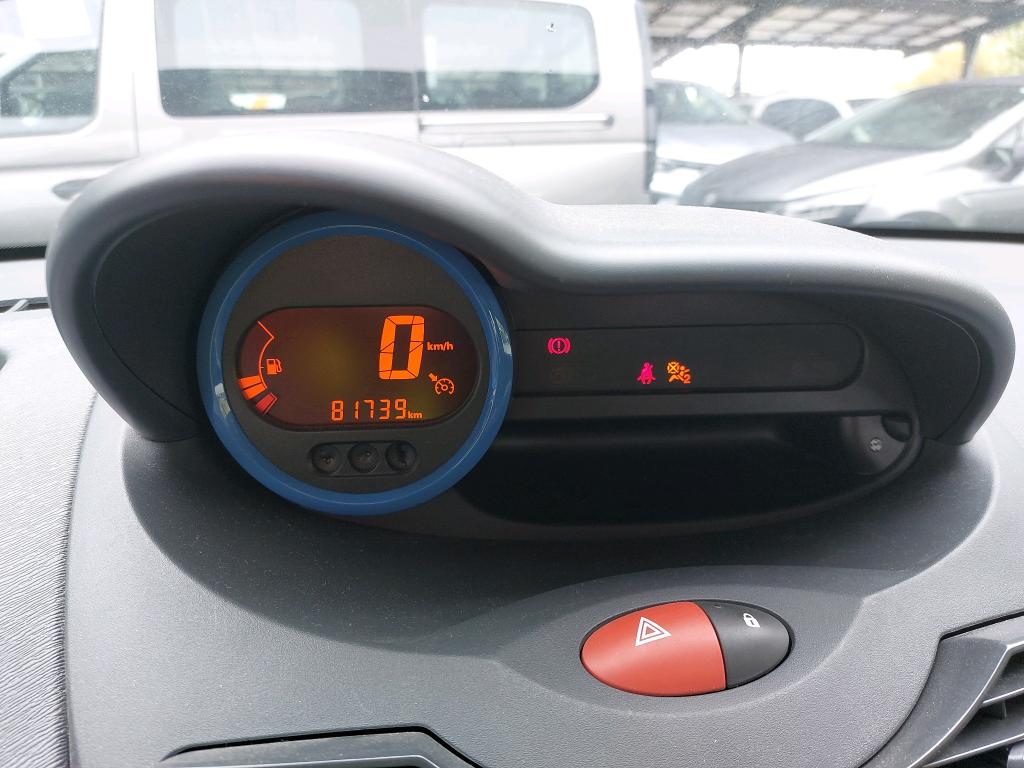RENAULT Twingo II 1.2 LEV 16v 75 eco2 Authentique Euro 5 2011