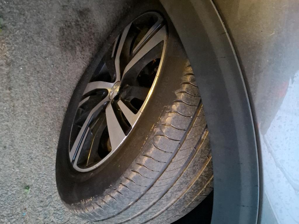 PEUGEOT 5008 BlueHDi 130ch S&S EAT8 GT 2021