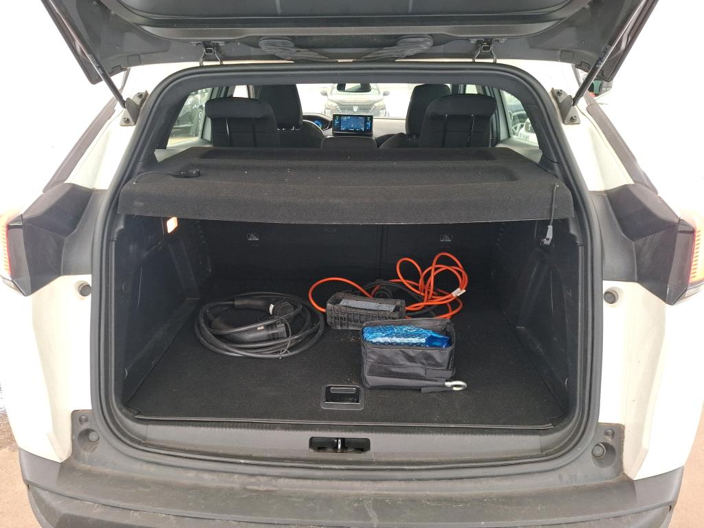 PEUGEOT 3008 Hybrid 225 e-EAT8 Active Pack 2023