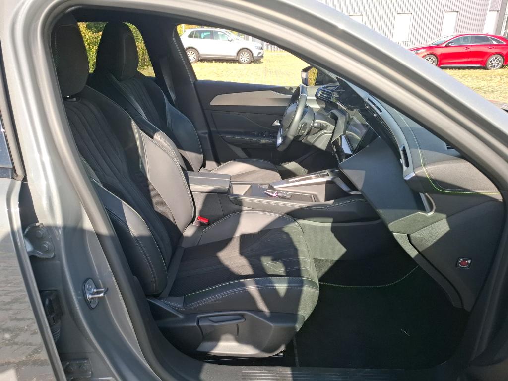 PEUGEOT 408 PHEV 225 e-EAT8 GT 2024