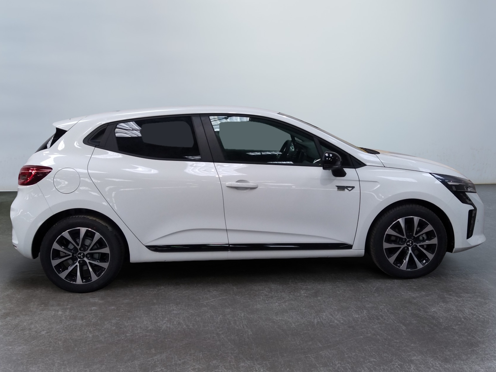 MITSUBISHI COLT 1.6 MPI HEV 143 Invite+ 2026