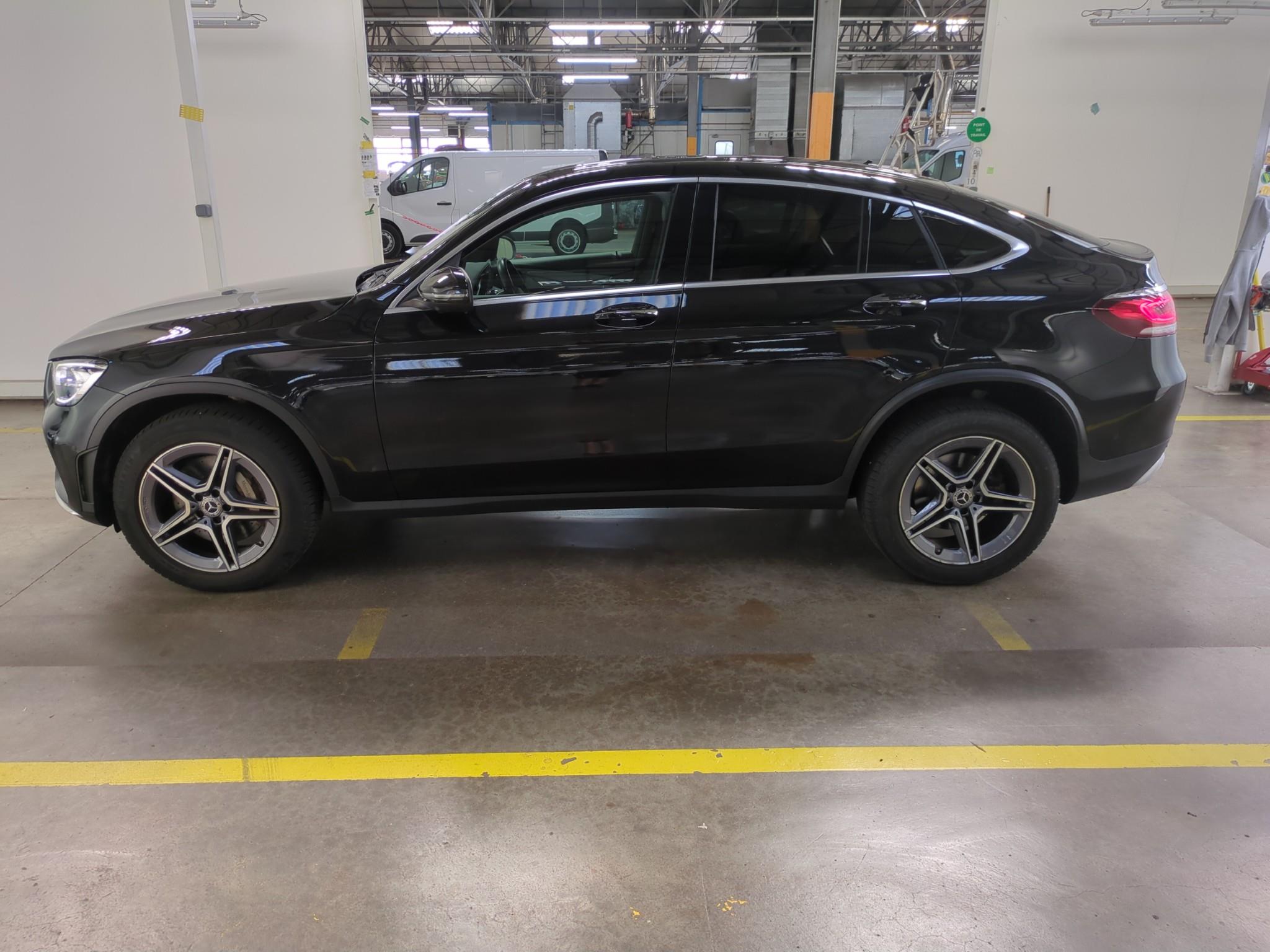 MERCEDES-BENZ MERCEDES CLASSE GLC COUPE Coupé 300 e 9G-Tronic 4Matic AMG Line 2022