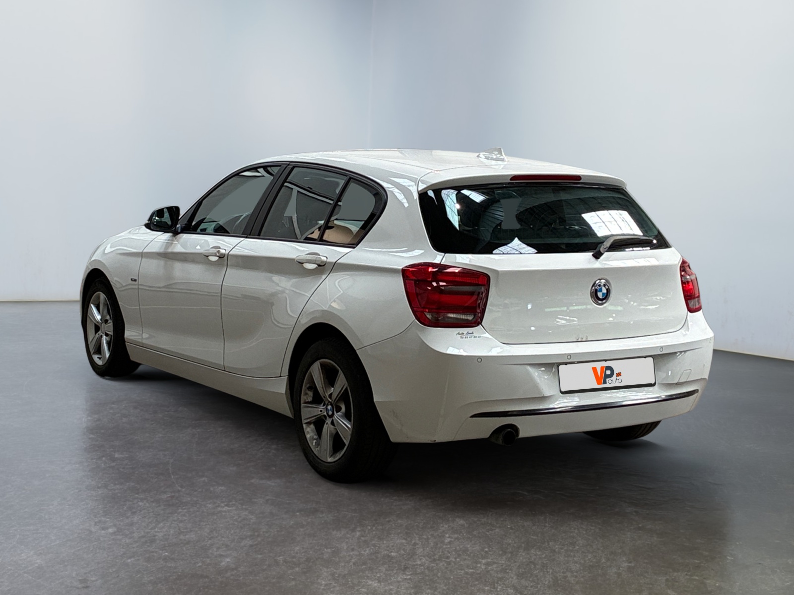 BMW SERIE 1 118i 170 ch Sport 2012