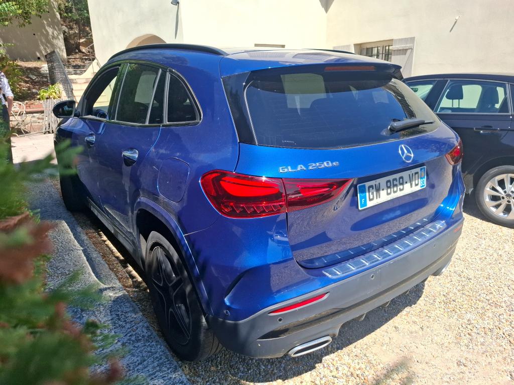 MERCEDES-BENZ MERCEDES GLA II 250 e 8G-DCT AMG Line 2024