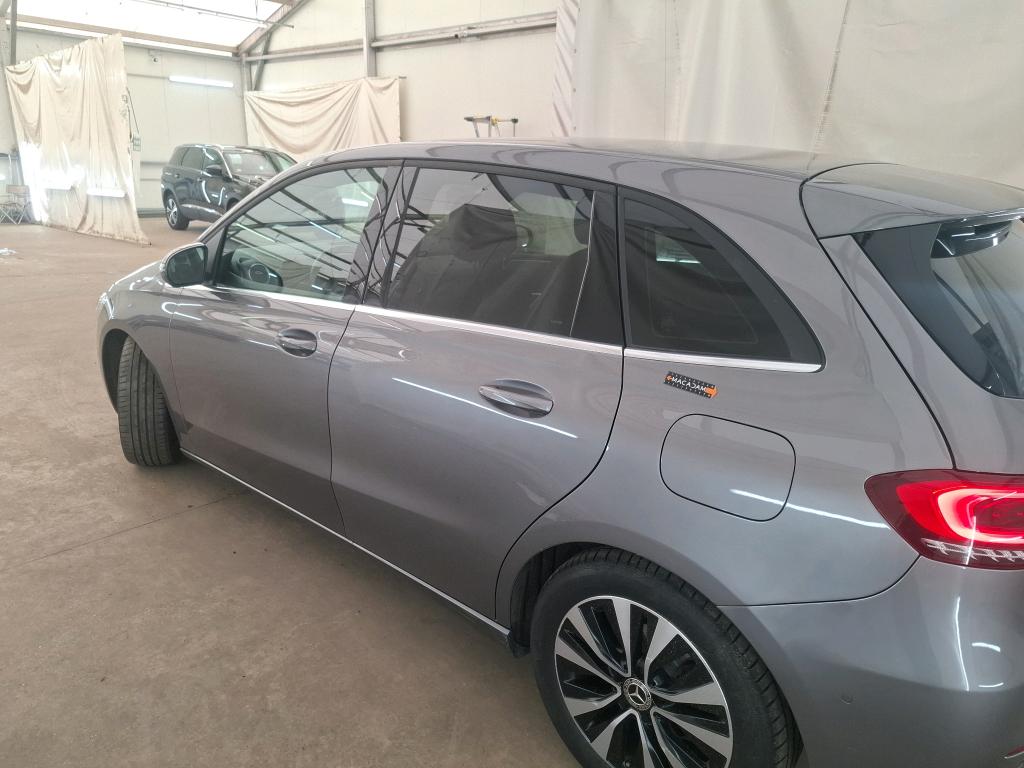 MERCEDES-BENZ MERCEDES CLASSE B 180 d 8G-DCT Style Line Edition 2021
