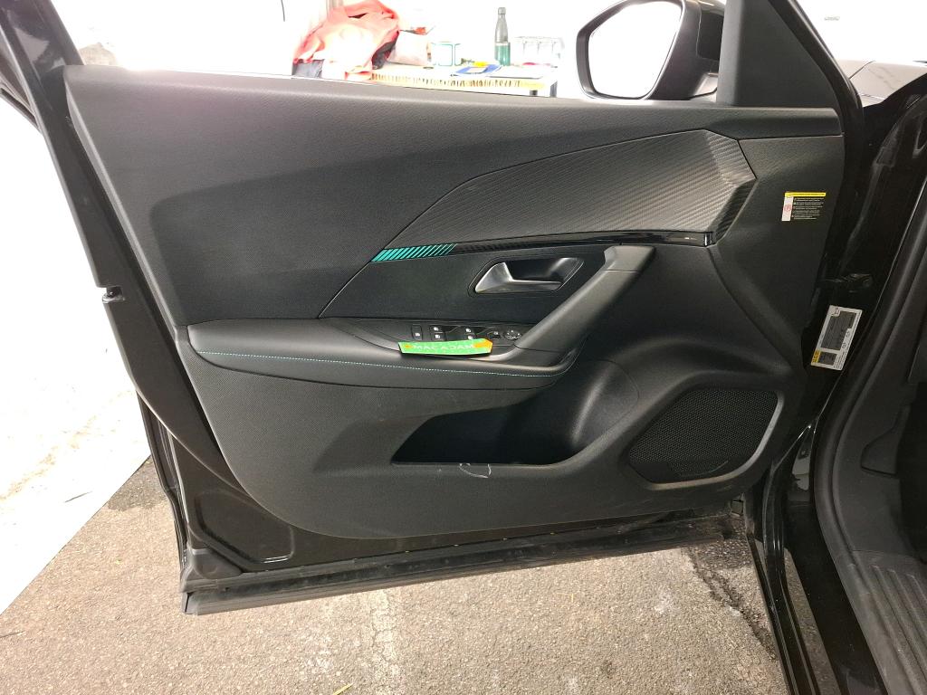 PEUGEOT 2008 PureTech 130 S&S EAT8 Allure Pack 2022
