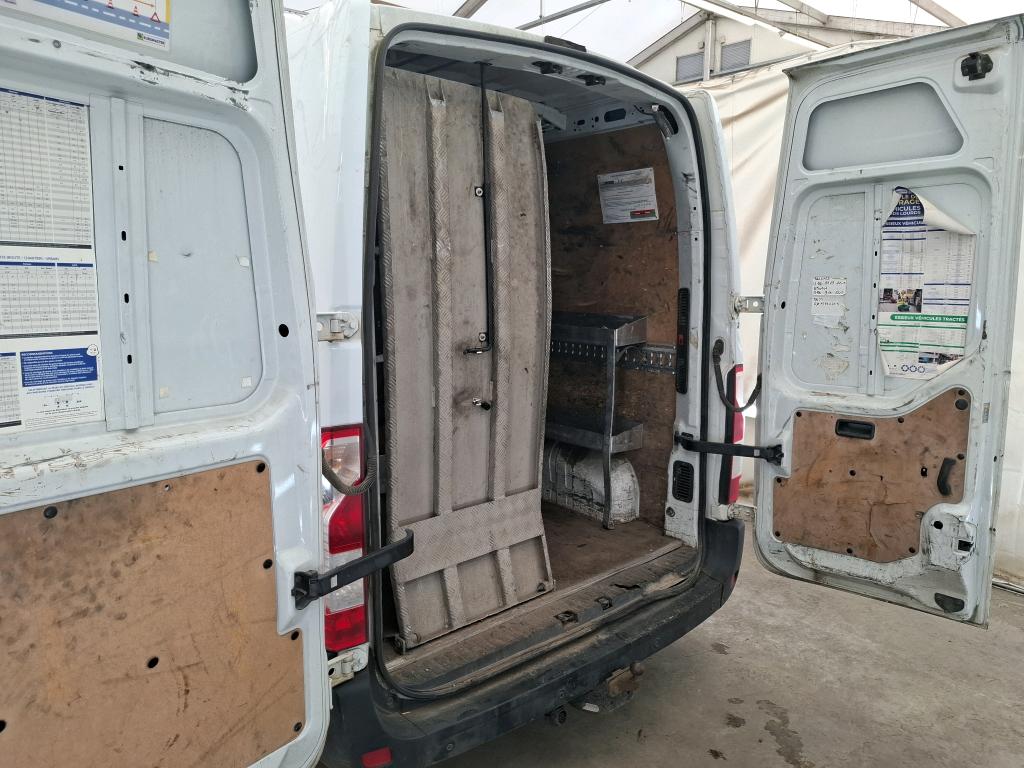 RENAULT MASTER FOURGON FGN L2H2 3.5t 2.3 dCi 130 E6 GRAND CONFORT 2017