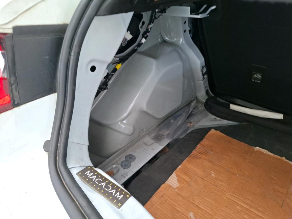 RENAULT MÉGANE MEGANE IV BERLINE Blue dCi 115 EDC Business 2019