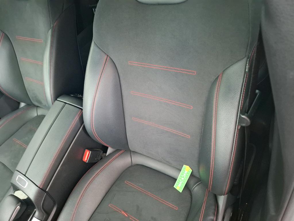 MERCEDES-BENZ EQA 250 AMG Line 2021