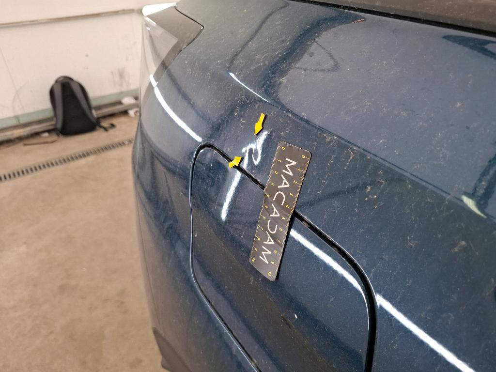 PEUGEOT 3008 Hybrid 225 e-EAT8 Allure Pack 2022