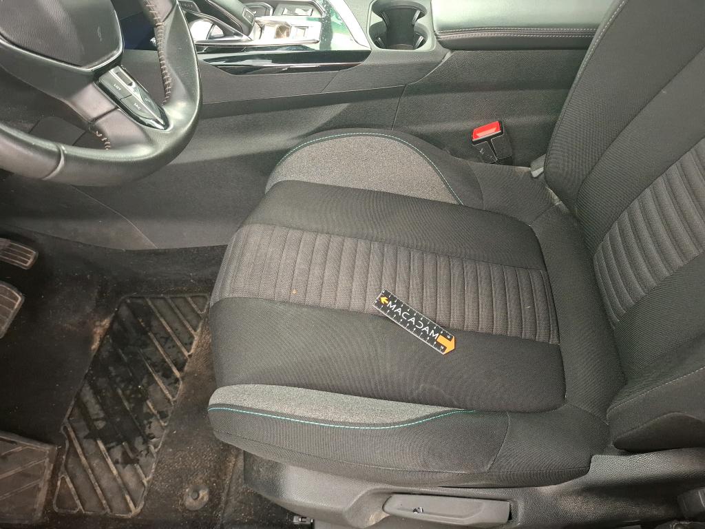 PEUGEOT 3008 PureTech 130ch S&S EAT8 Active Pack 2023