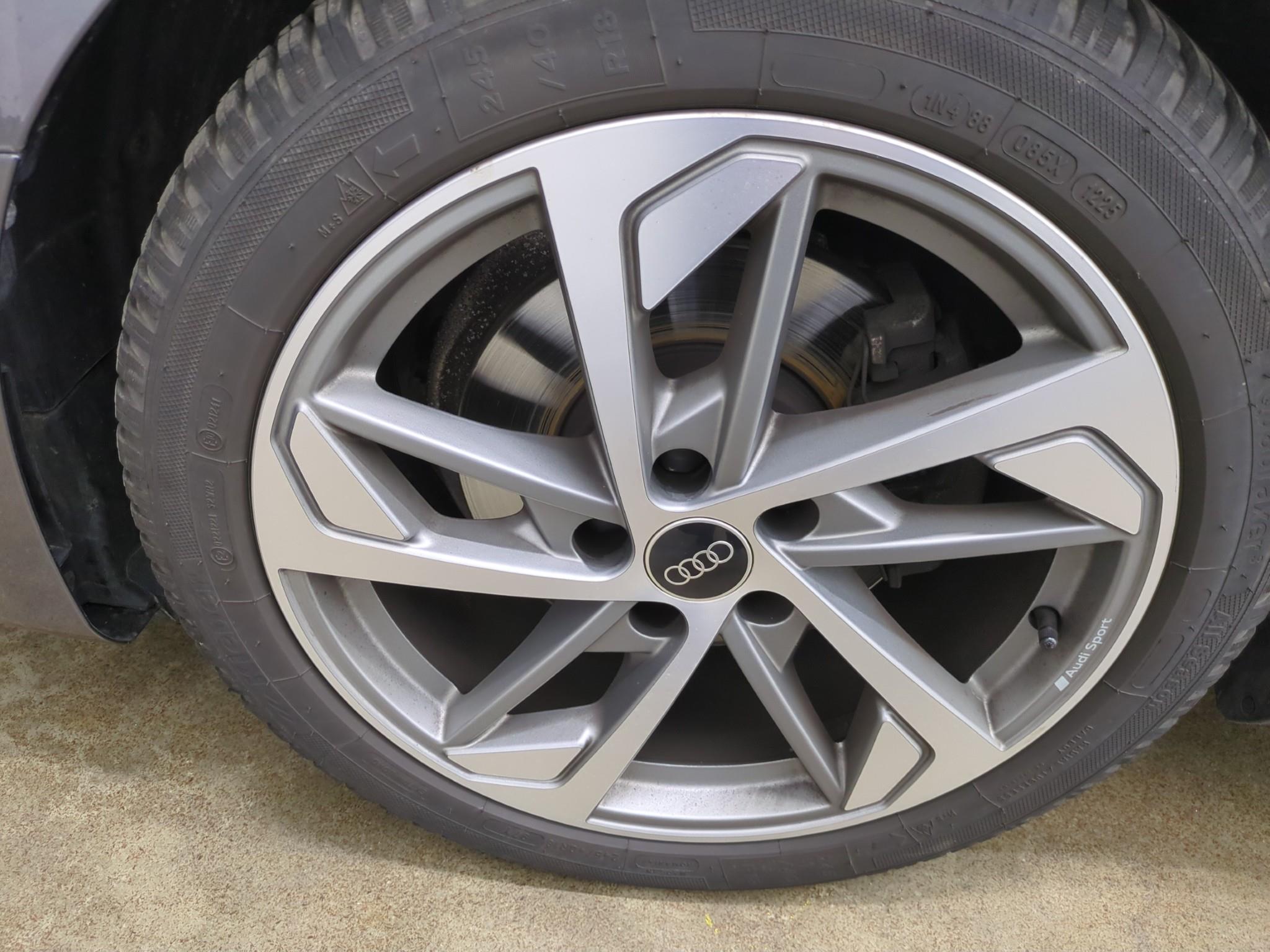 AUDI A4 AVANT 35 TDI 163 S tronic 7 line 2023