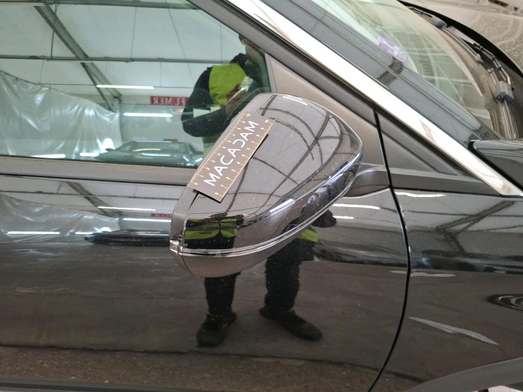PEUGEOT 3008 Hybrid 180 e-EAT8 Active Pack 2024