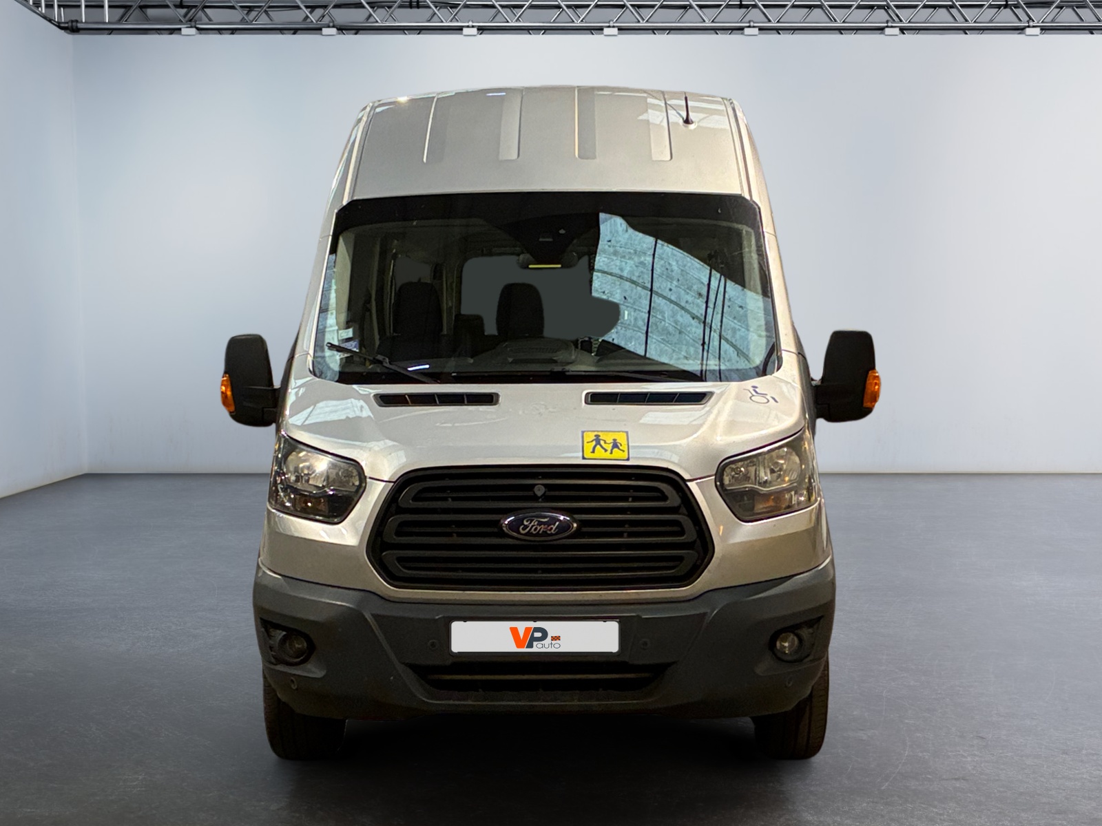 FORD TRANSIT KOMBI TPMR P350 L4H3 2.0 TDCi 130 Ambiente 8pl 2017