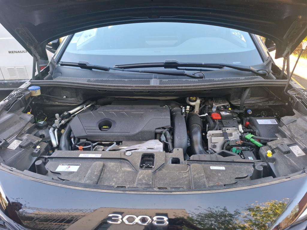 PEUGEOT 3008 Hybrid 225 e-EAT8 Active Pack 2023