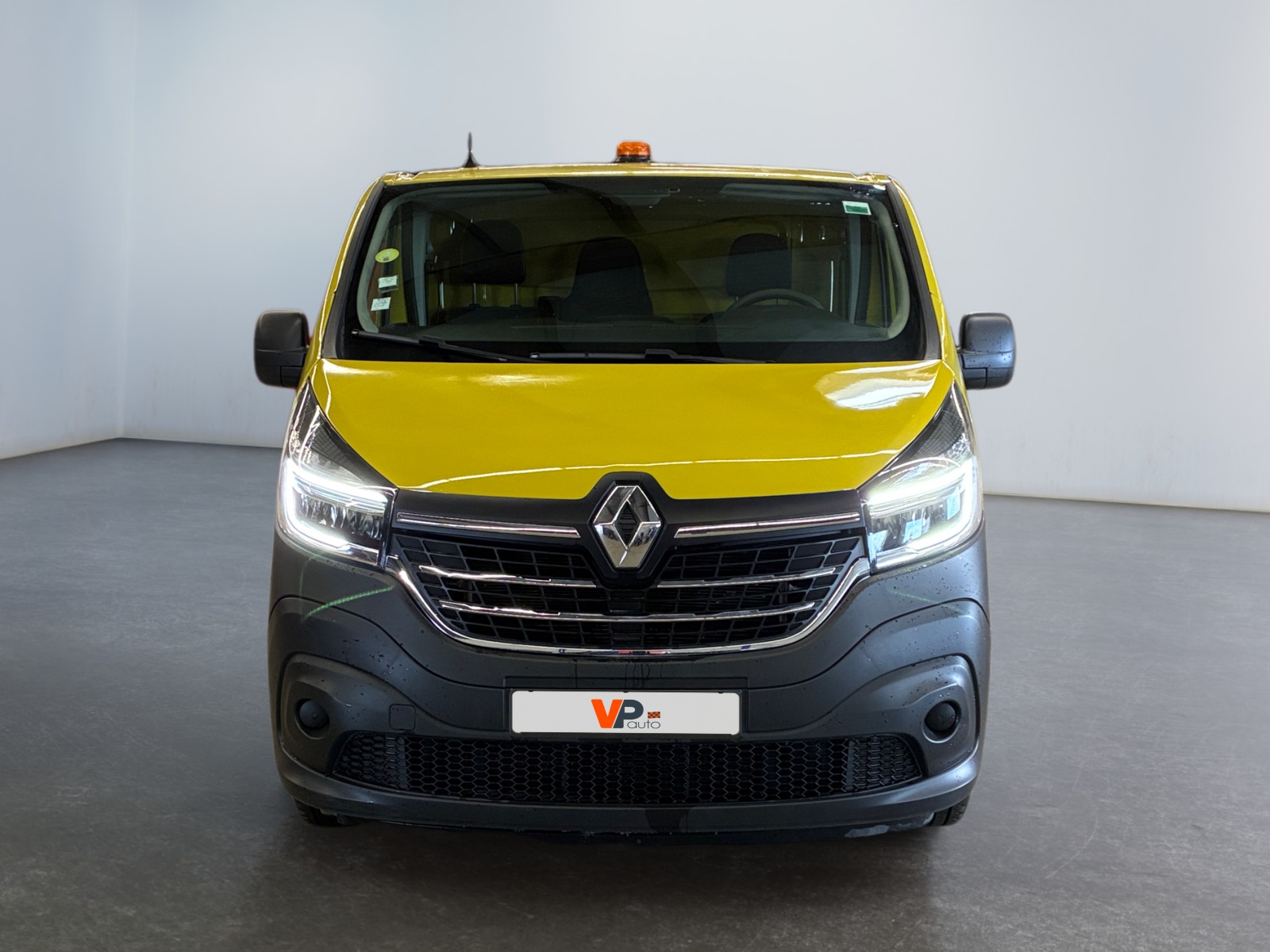 RENAULT TRAFIC FGN L2H1 1300 KG DCI 120 GRAND CONFORT 2021