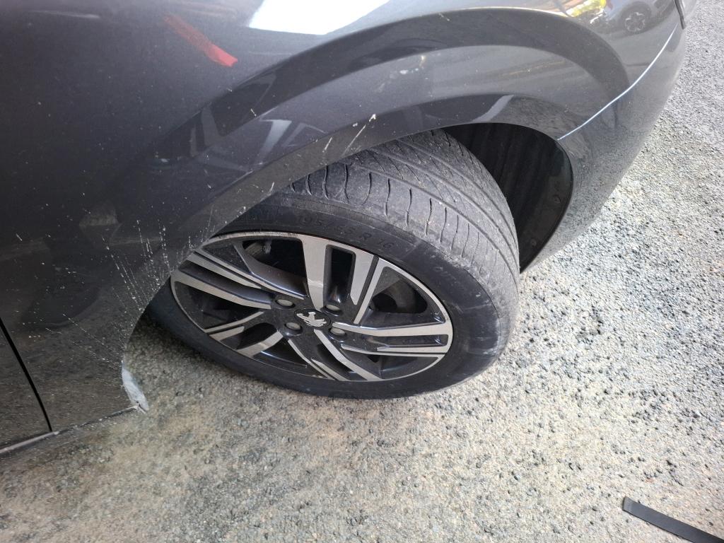 PEUGEOT 208 BUSINESS BlueHDi 100 S&S BVM6 Allure 2021
