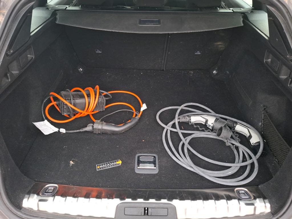 PEUGEOT 508 SW Hybrid 225 e-EAT8 Active Pack 2023