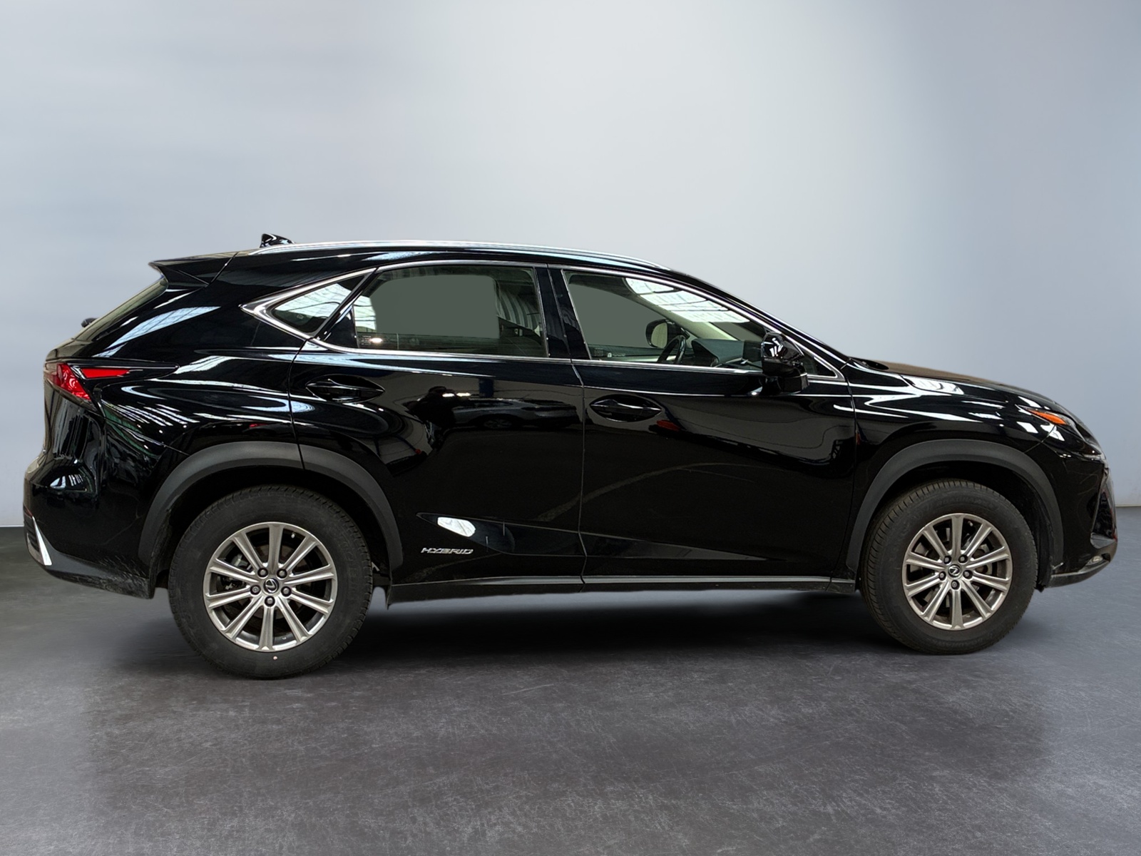 LEXUS NX 300h 2WD 2021