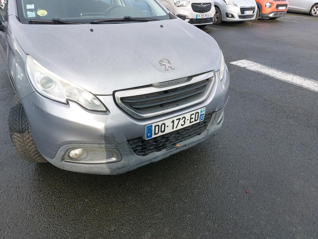 PEUGEOT 2008 1.6 e-HDi 92ch FAP BVM5 Active 2015