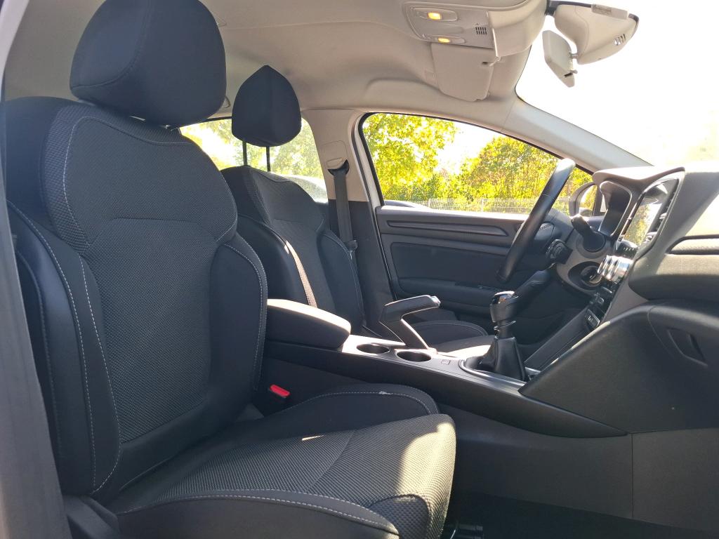 RENAULT MEGANE SOCIETE IV BLUE DCI 115 - 20 AIR NAV 2P 2020