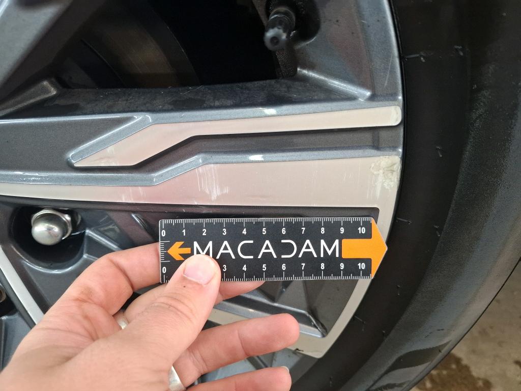 HYUNDAI TUCSON 1.6 T-GDI 230 Hybrid BVA6 Business 2023