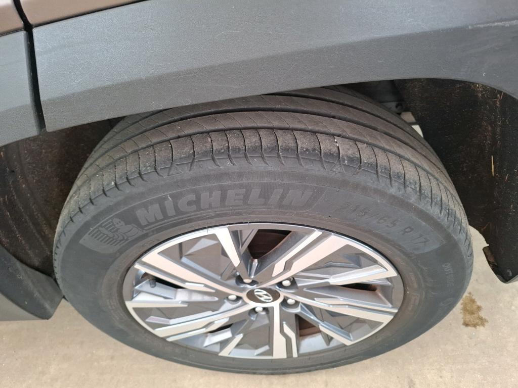 HYUNDAI TUCSON 1.6 T-GDI 230 Hybrid BVA6 Business 2023
