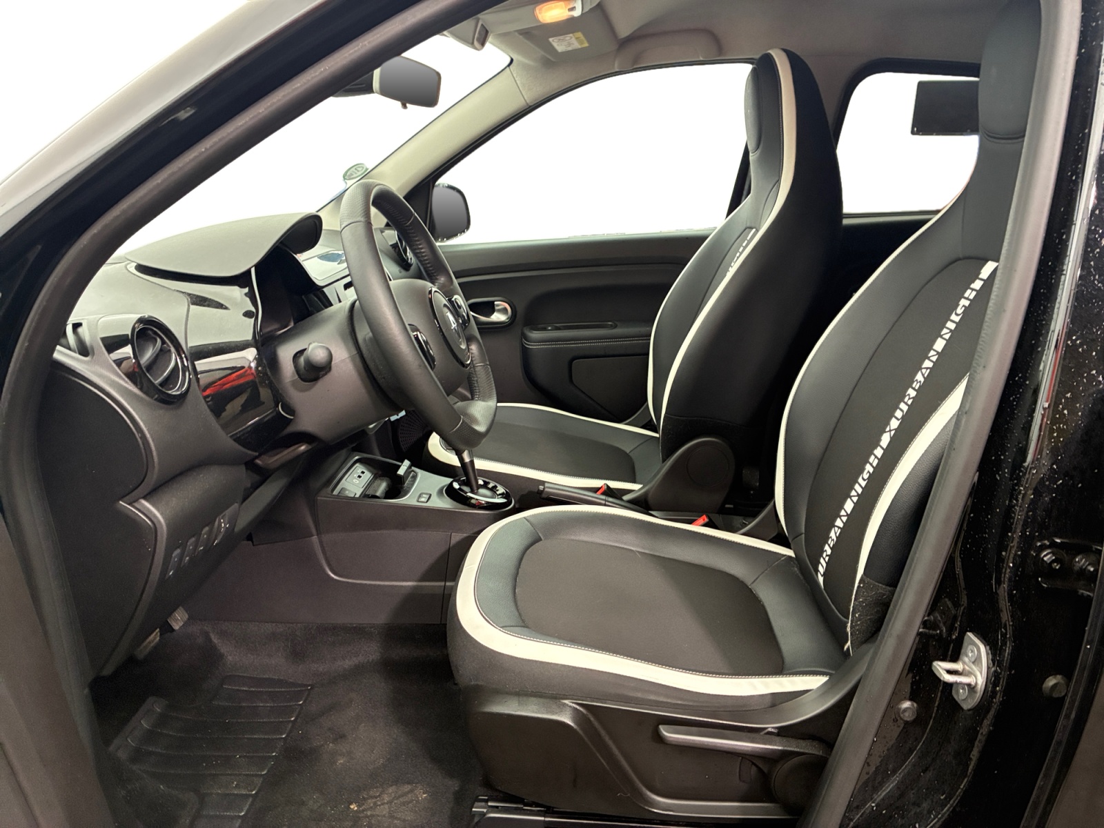 RENAULT TWINGO E-TECH ELECTRIQUE III SL Urban Night 2024