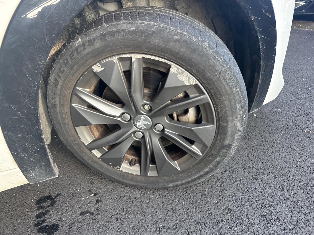 PEUGEOT 208 AFFAIRE BUSINESS R 2023