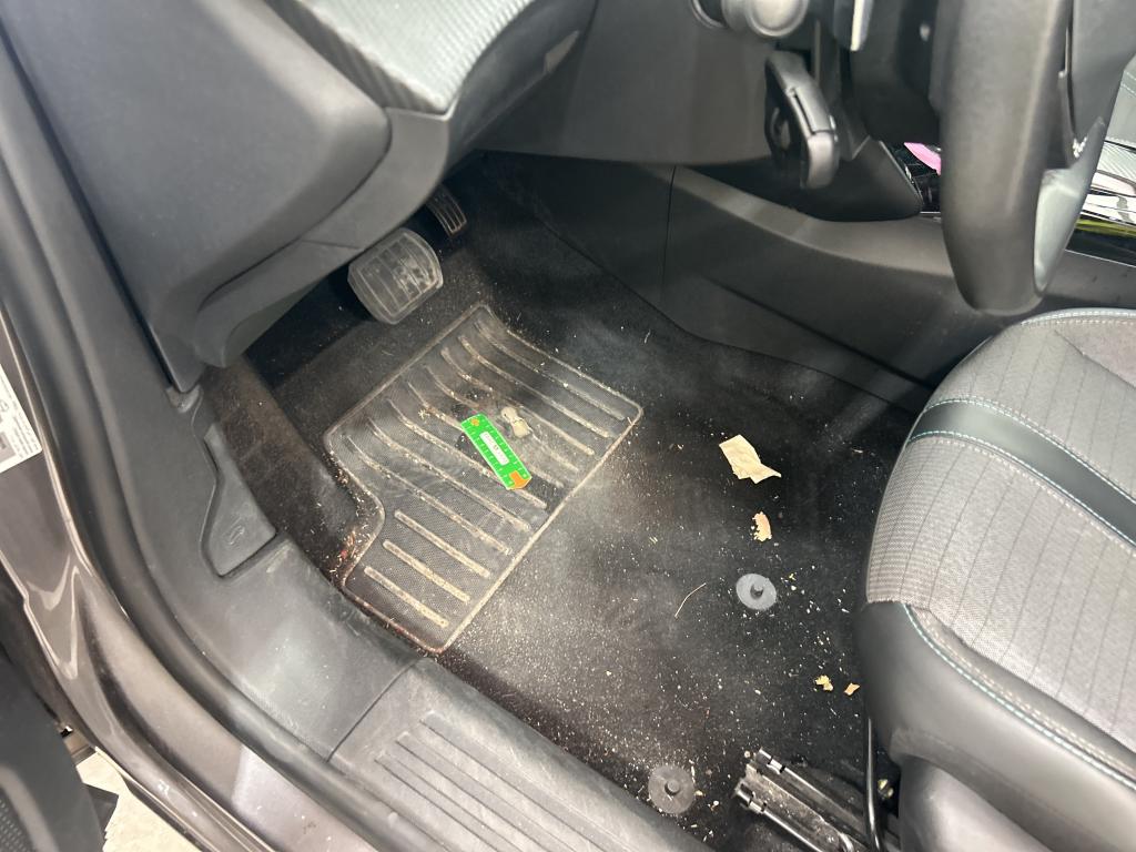 PEUGEOT 2008 PureTech 130 S&S EAT8 Allure Pack 2023