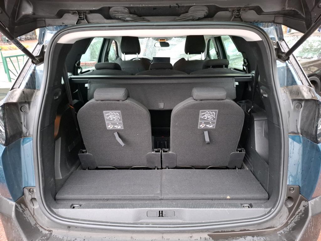 PEUGEOT 5008 BlueHDi 130ch S&S BVM6 Active Pack 2022