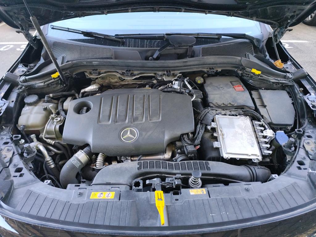 MERCEDES-BENZ MERCEDES GLA II 200 d 8G-DCT AMG Line 2022