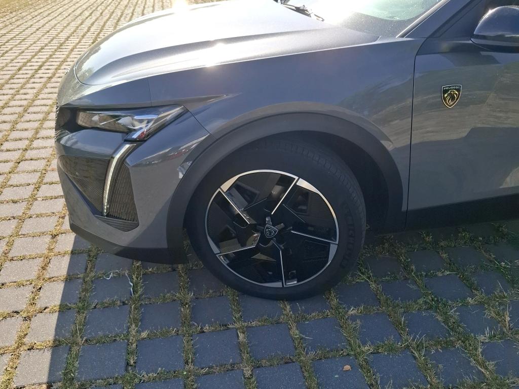PEUGEOT 408 PHEV 225 e-EAT8 GT 2024