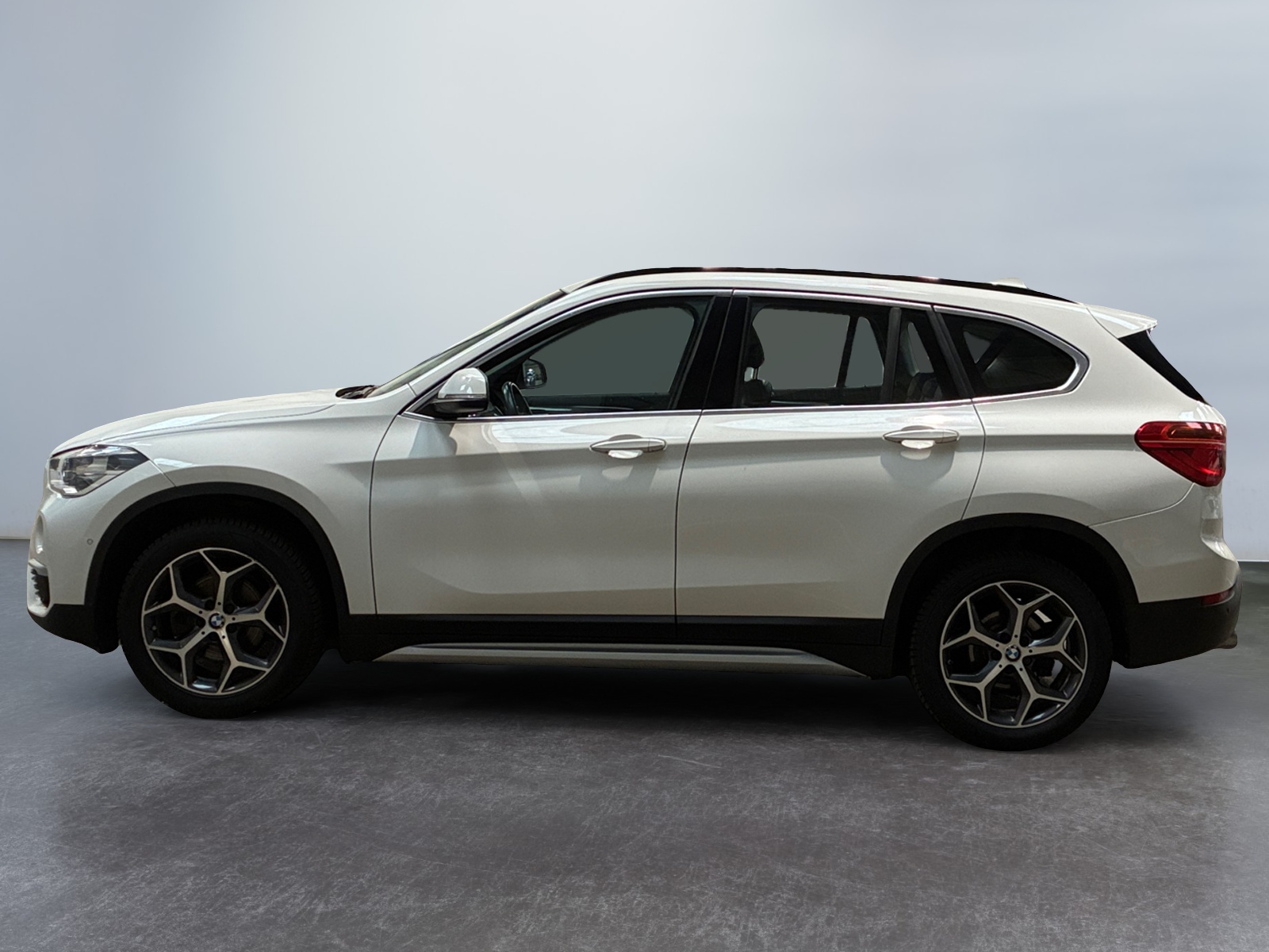 BMW X1 sDrive 18i 140 ch xLine 2018