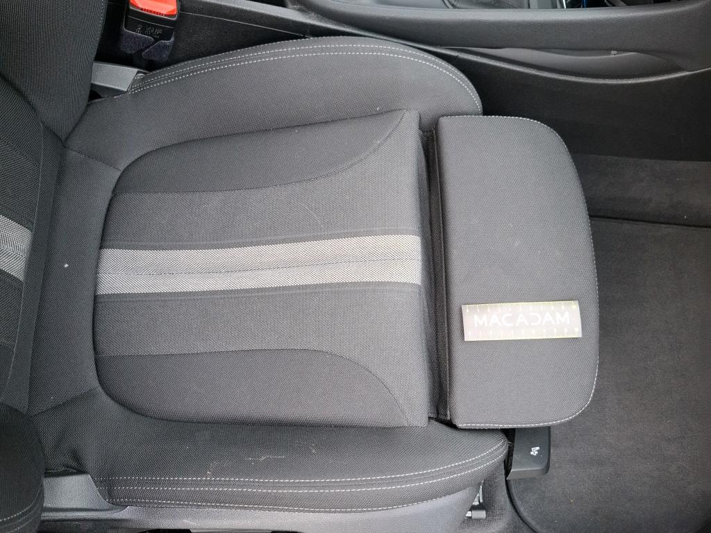 BMW X1. X1 F48 LCI sDrive 18d 150 ch BVA8 Lounge 2022