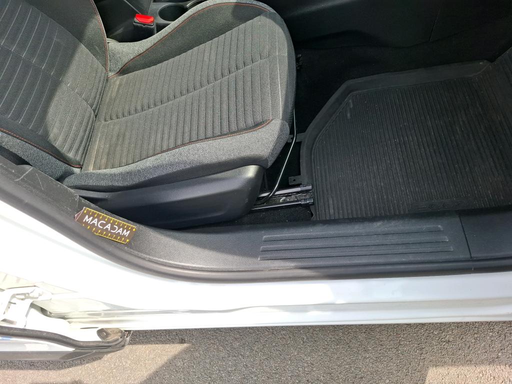 PEUGEOT 2008 BlueHDi 100 S&S BVM6 Active Business 2021