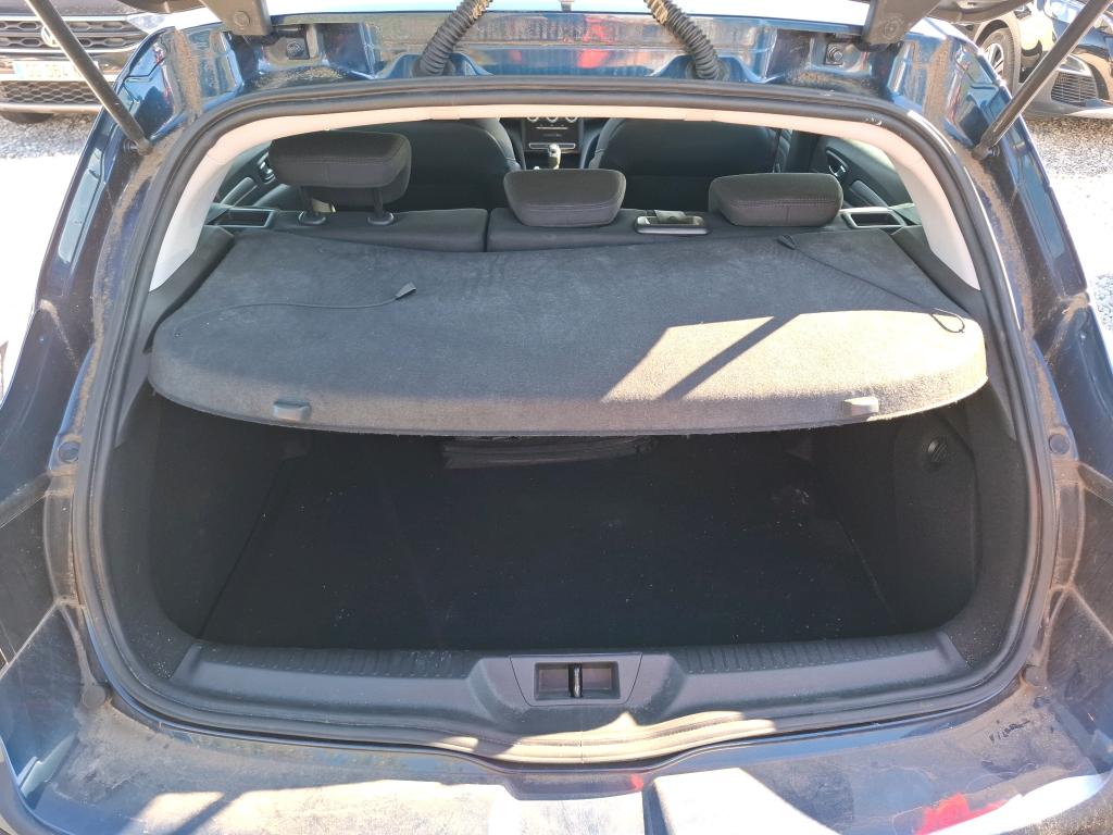 RENAULT MÉGANE MEGANE IV BERLINE Blue dCi 115 Business 2021