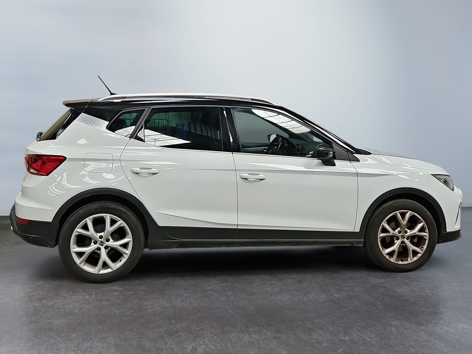 SEAT ARONA 1.0 TSI 95 ch Start/Stop BVM5 FR 2024