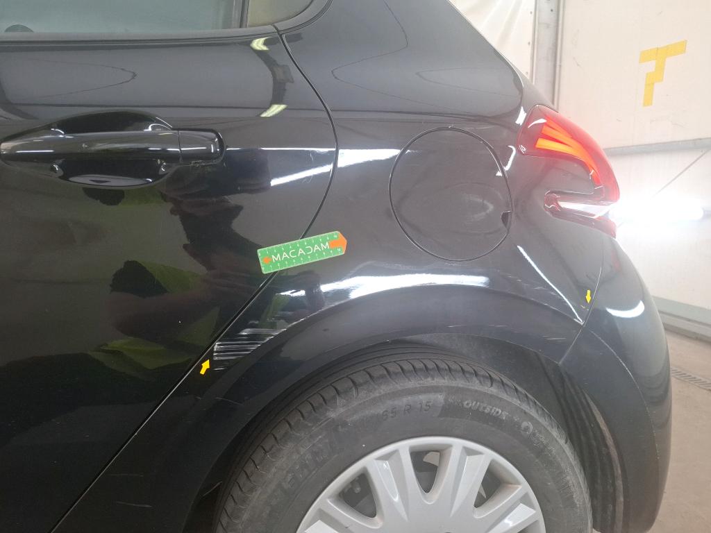 PEUGEOT 208 BUSINESS 1.6 BlueHDi 100ch S&S BVM5 Active 2018