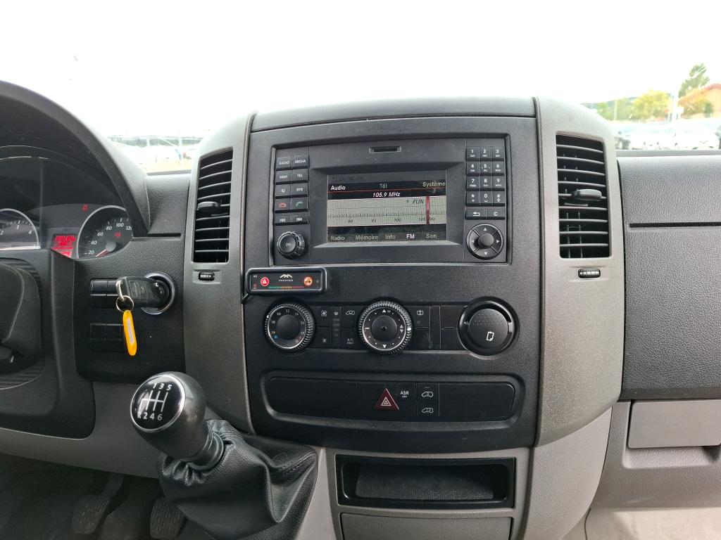 VOLKSWAGEN CRAFTER FOURGON VAN 30 L2H2 2.0 TDI 136 FAP EURO5 - 2014