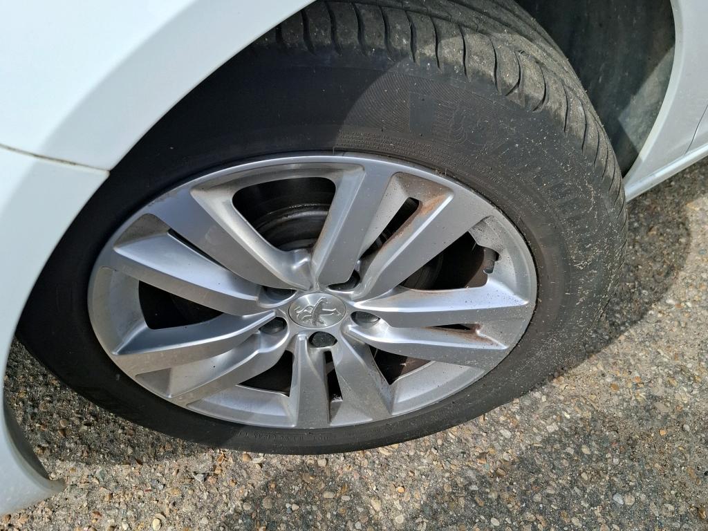 PEUGEOT 308 BlueHDi 130ch S&S EAT8 Active Business 2021